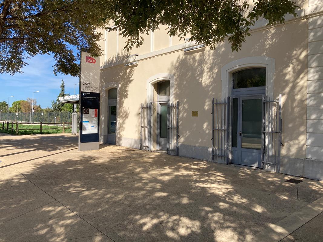 Gare d'Entraigues-sur-la-Sorgue